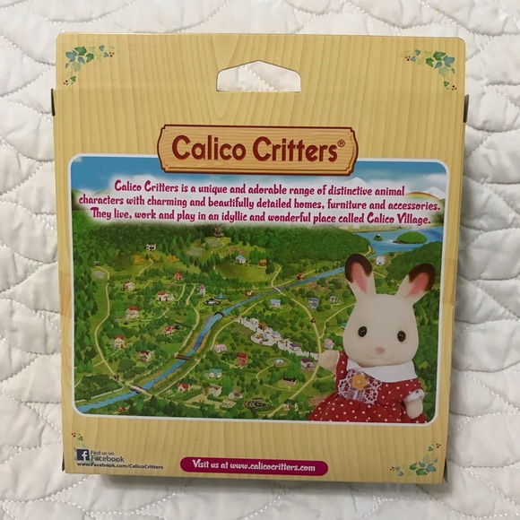 Calico Critters Yellow Labrador Family - Picture 2 of 6